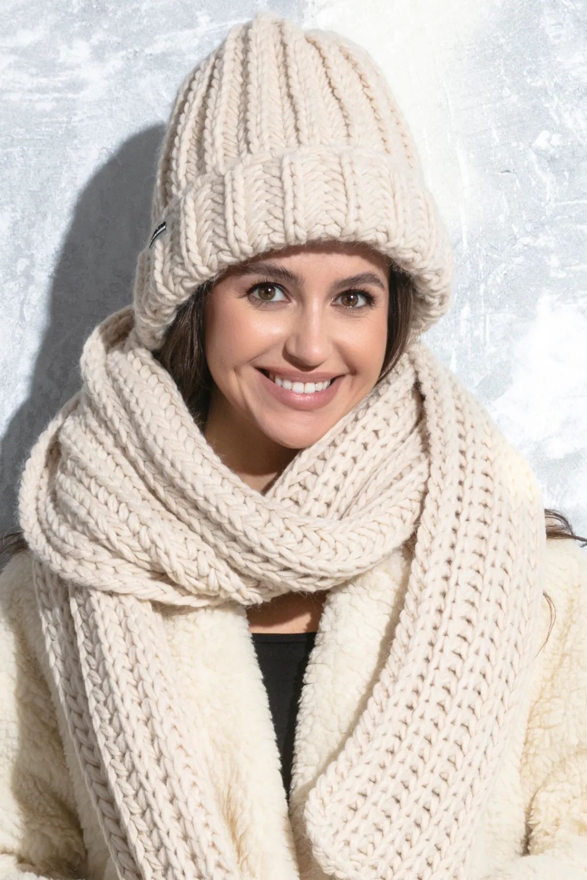 Czapki | Czapka I Szalik>Fobya Czapka o grubym splocie chunky knit F1578