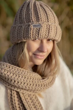 Czapki | Czapka I Szalik>Fobya CZAPKA O GRUBYM SPLOCIE CHUNKY KNIT F1559