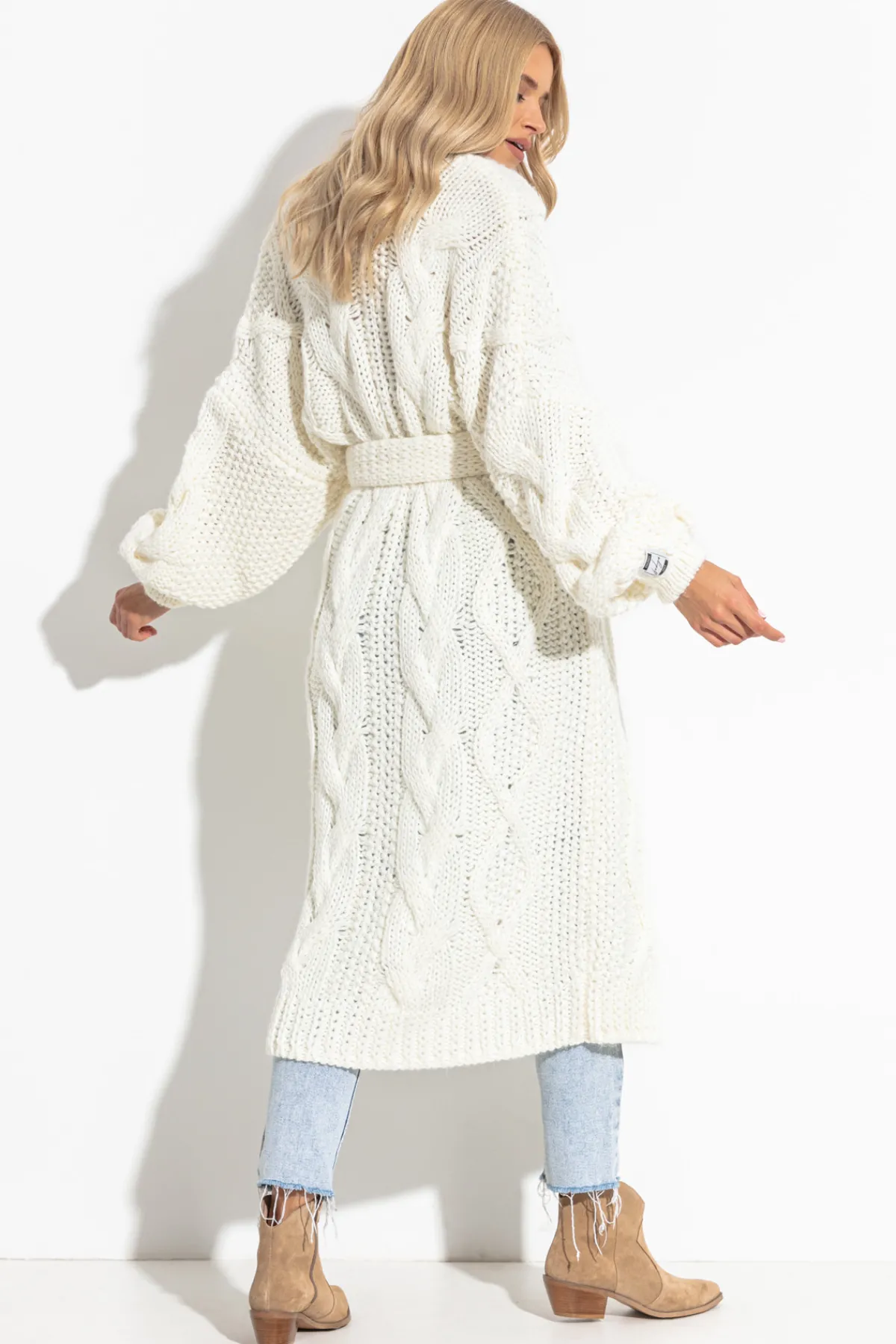 Kardigany Na Jesień I Zimę | Kardigany Z Paskiem>Fobya Długi kardigan z paskiem Chunky Knit F1280 ecru