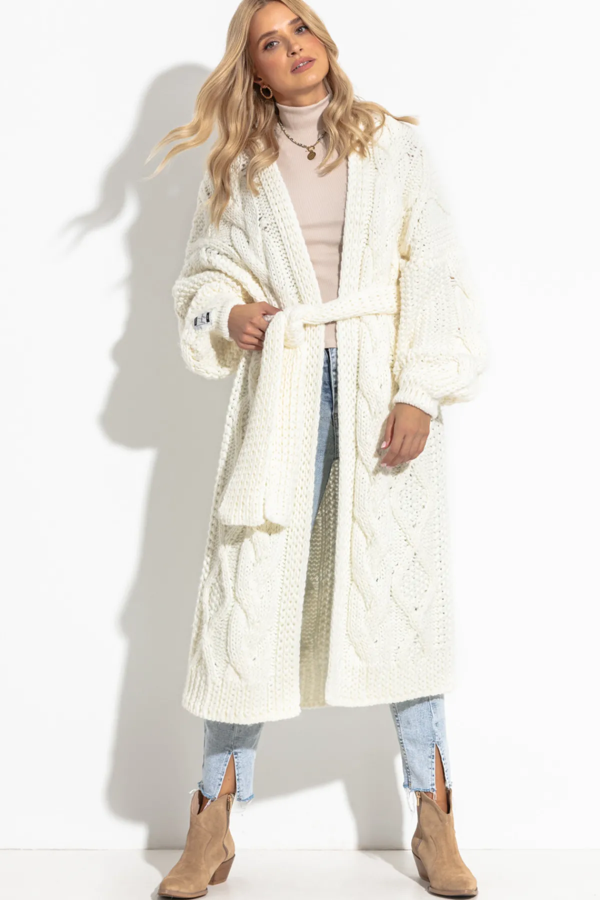 Kardigany Na Jesień I Zimę | Kardigany Z Paskiem>Fobya Długi kardigan z paskiem Chunky Knit F1280 ecru