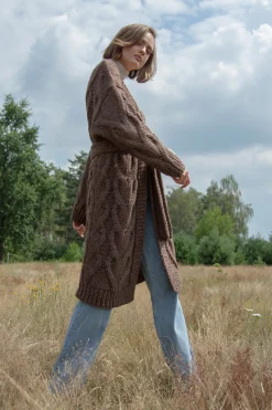 Kardigany Na Jesień I Zimę | Kardigany Z Paskiem>Fobya Długi wełniany Kardigan z ozdobnym grubym splotem Chunky Knit F1261 espresso