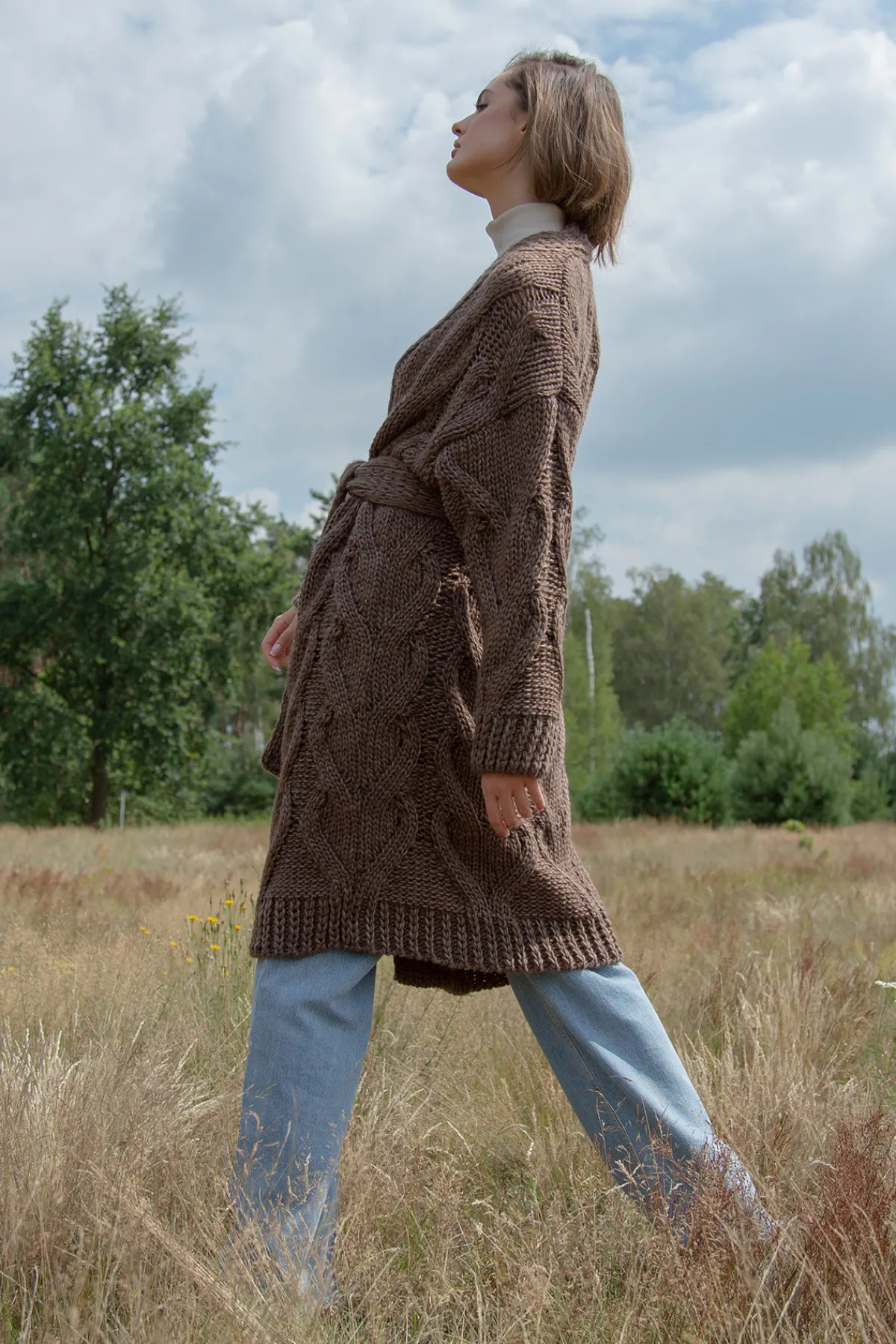 Kardigany Na Jesień I Zimę | Kardigany Z Paskiem>Fobya Długi wełniany Kardigan z ozdobnym grubym splotem Chunky Knit F1261 espresso