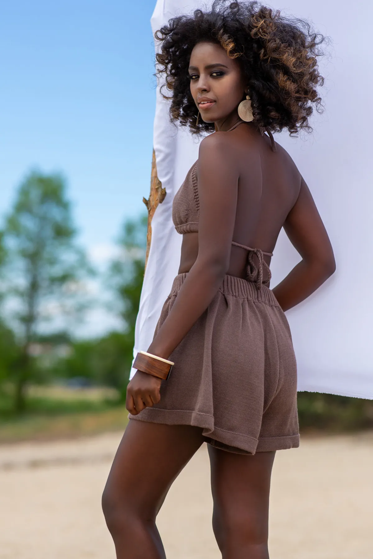 Topy>Fobya Dzianinowy wiązany Top plażowy F1247 choco