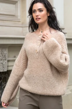 Swetry Oversize | Swetry Eleganckie><noscript><img width=