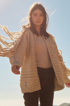 Kardigany Na Jesień I Zimę>Fobya Kardigan Chunky Knit z frędzlami F1089 mocca