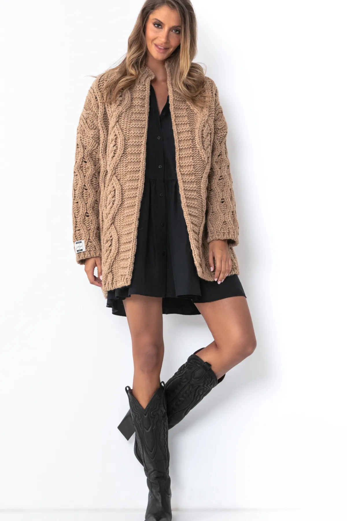 Kardigany Na Jesień I Zimę | Kardigany Klasyczne>Fobya Kardigan o grubym splocie Chunky Knit F1555 carmel