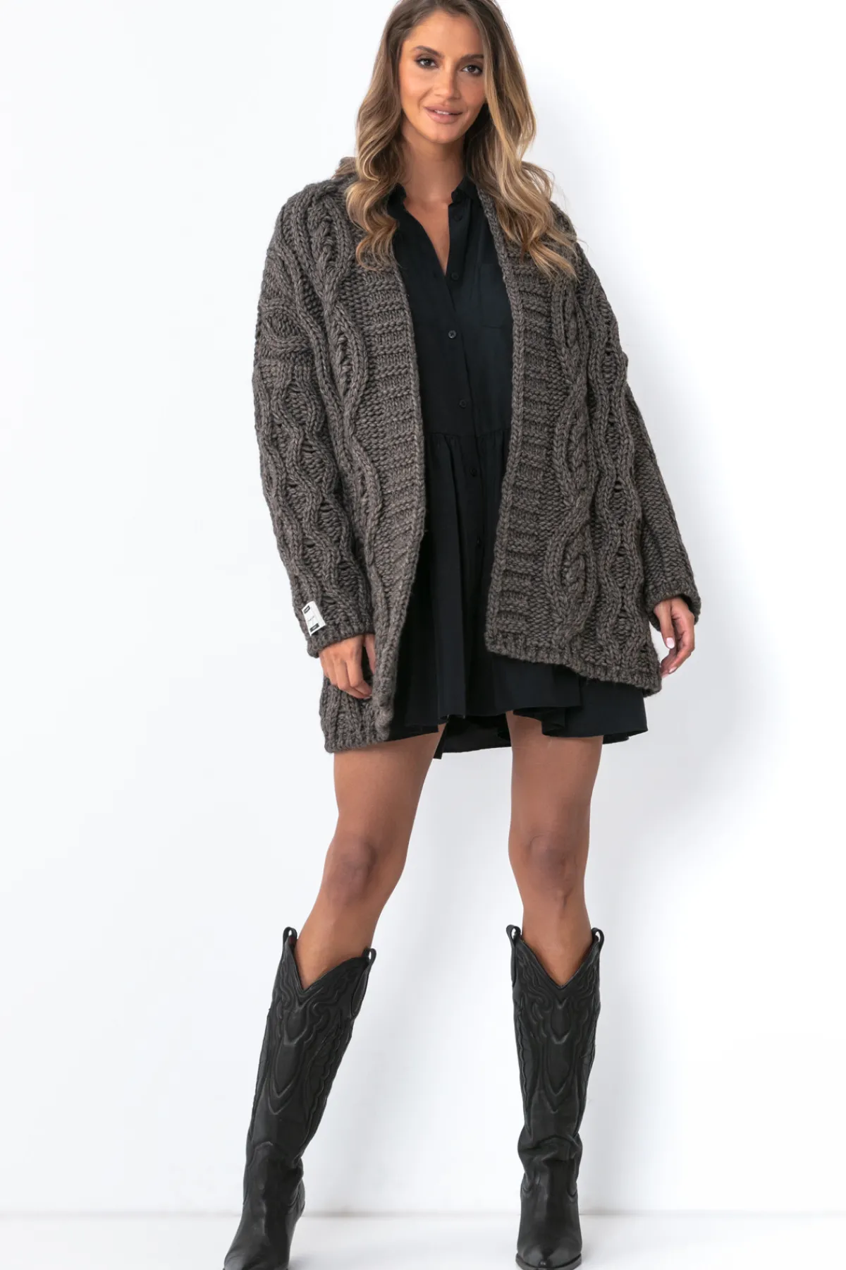 Kardigany Na Jesień I Zimę | Kardigany Klasyczne>Fobya Kardigan o grubym splocie Chunky Knit F1555 espresso