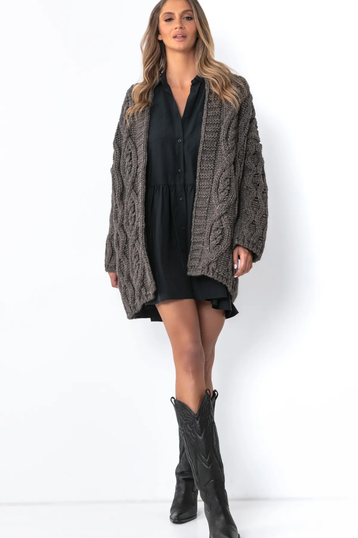 Kardigany Na Jesień I Zimę | Kardigany Klasyczne>Fobya Kardigan o grubym splocie Chunky Knit F1555 espresso