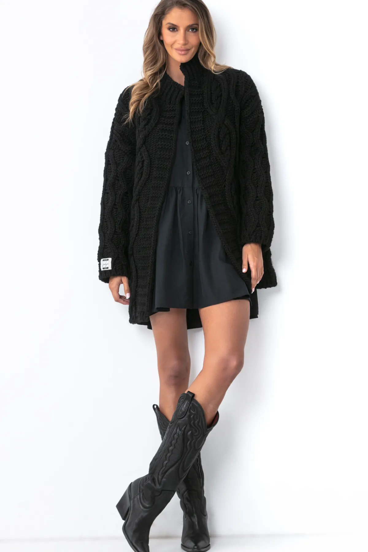 Kardigany Na Jesień I Zimę | Kardigany Klasyczne>Fobya Kardigan o grubym splocie Chunky Knit F1555 czarny