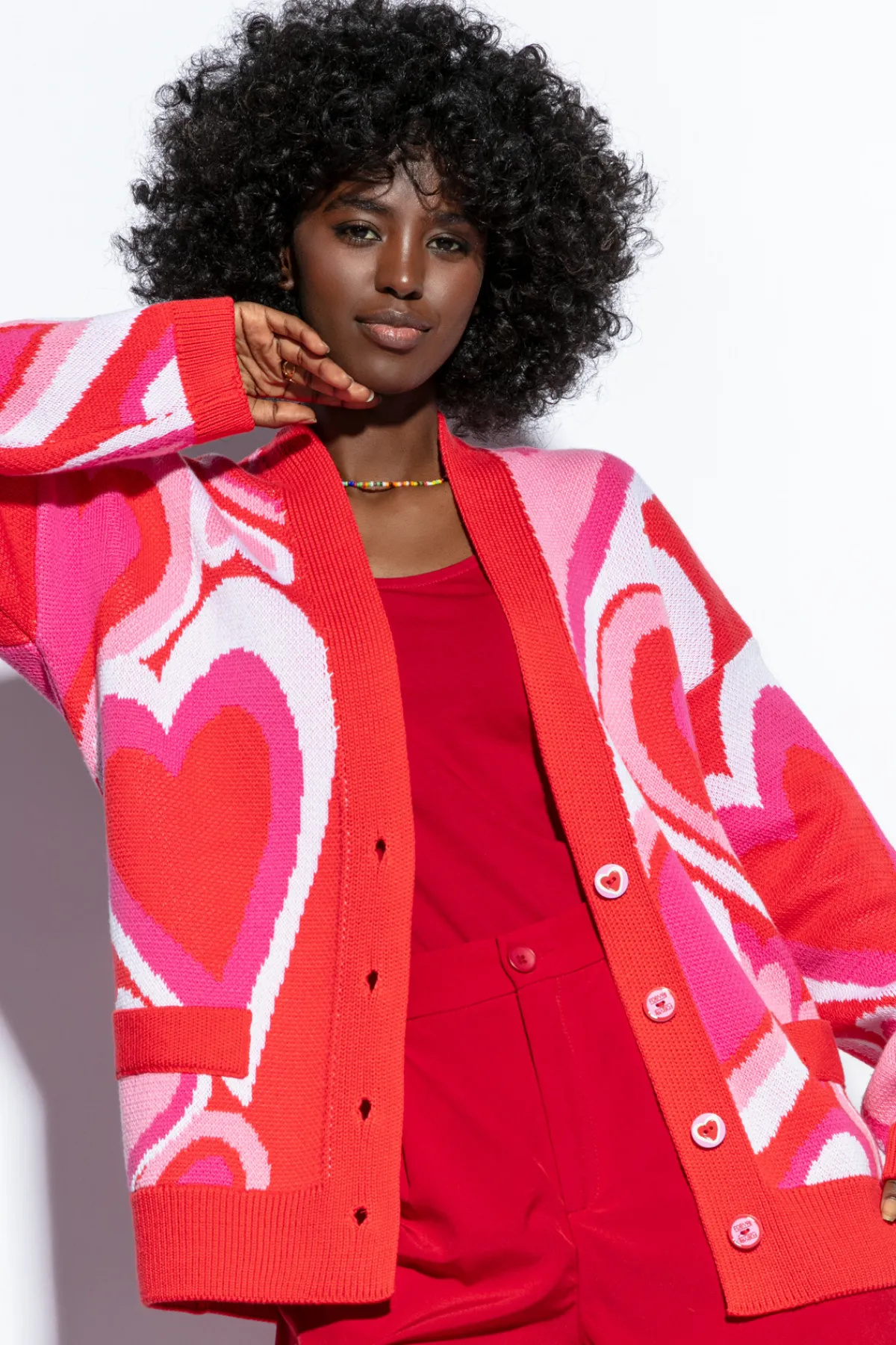 Kardigany Zapinane | Kardigany Wzorzyste>Fobya Kolorowy bawełniany kardigan serca F1811 czerwony