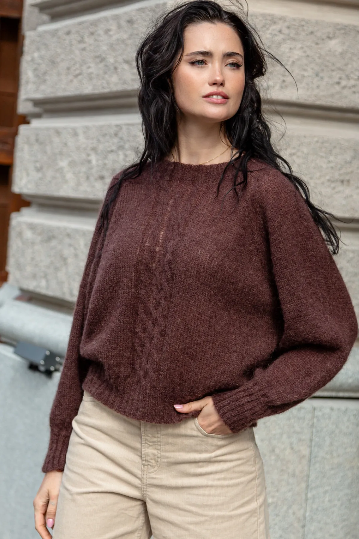 Swetry Eleganckie | Swetry We Wzór>Fobya Lekki bezszwowy sweter z wełny alpaki F1732 choco