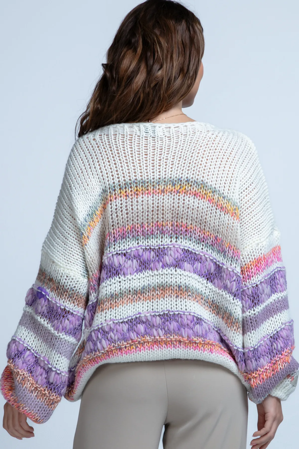 Swetry Oversize | Cienkie Swetry>Fobya Lekki oversizowy kolorowy sweter F1842 fiolet