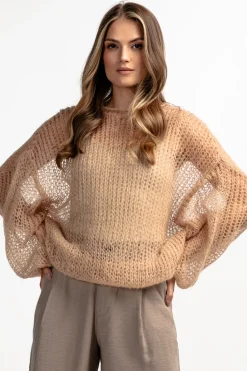 Swetry Na Jesień I Zimę | Swetry Oversize>Fobya Lekki sweter z wełny alpaki i moheru kroju oversize F1893 carmel