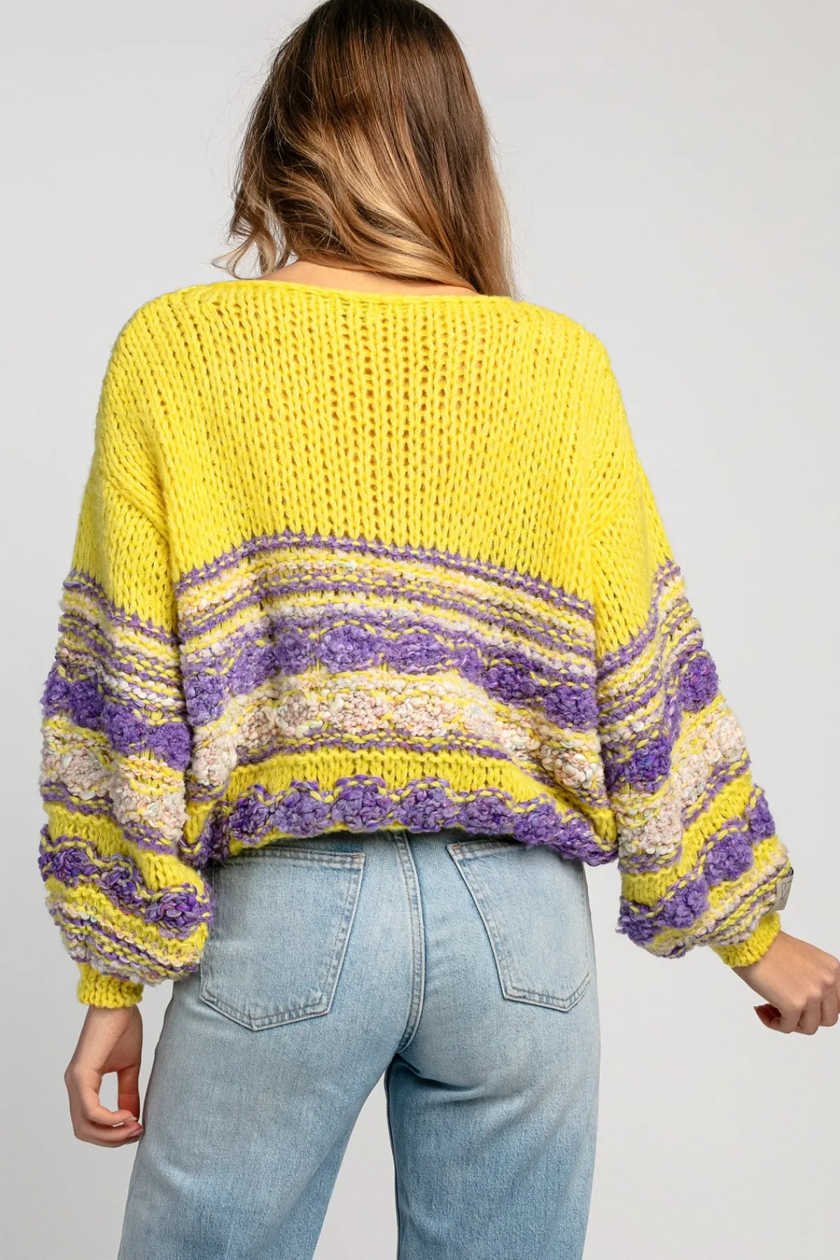 Swetry Oversize | Swetry Eleganckie>Fobya Luźny kolorowy sweter F1820 żółty
