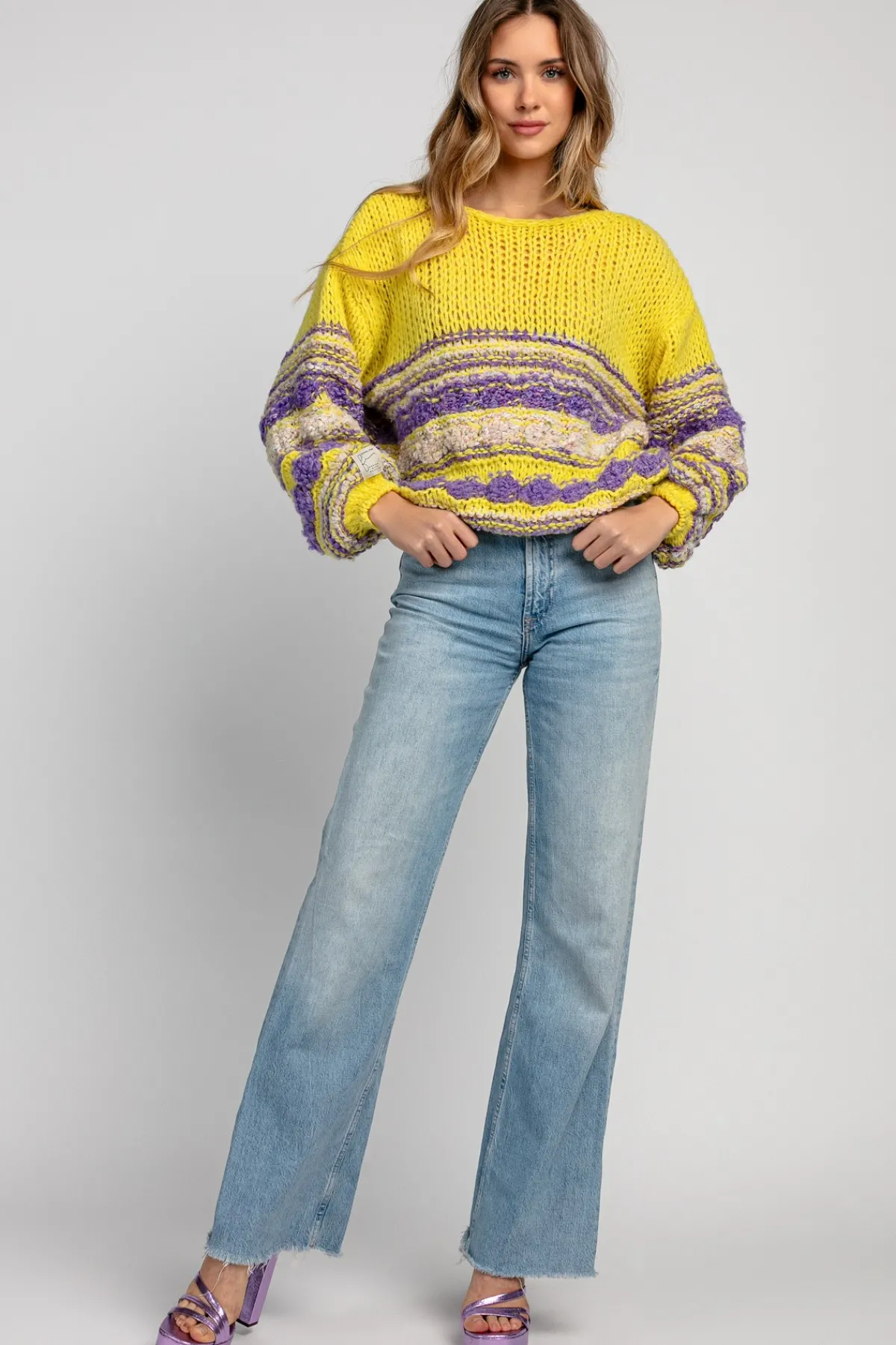 Swetry Oversize | Swetry Eleganckie>Fobya Luźny kolorowy sweter F1820 żółty
