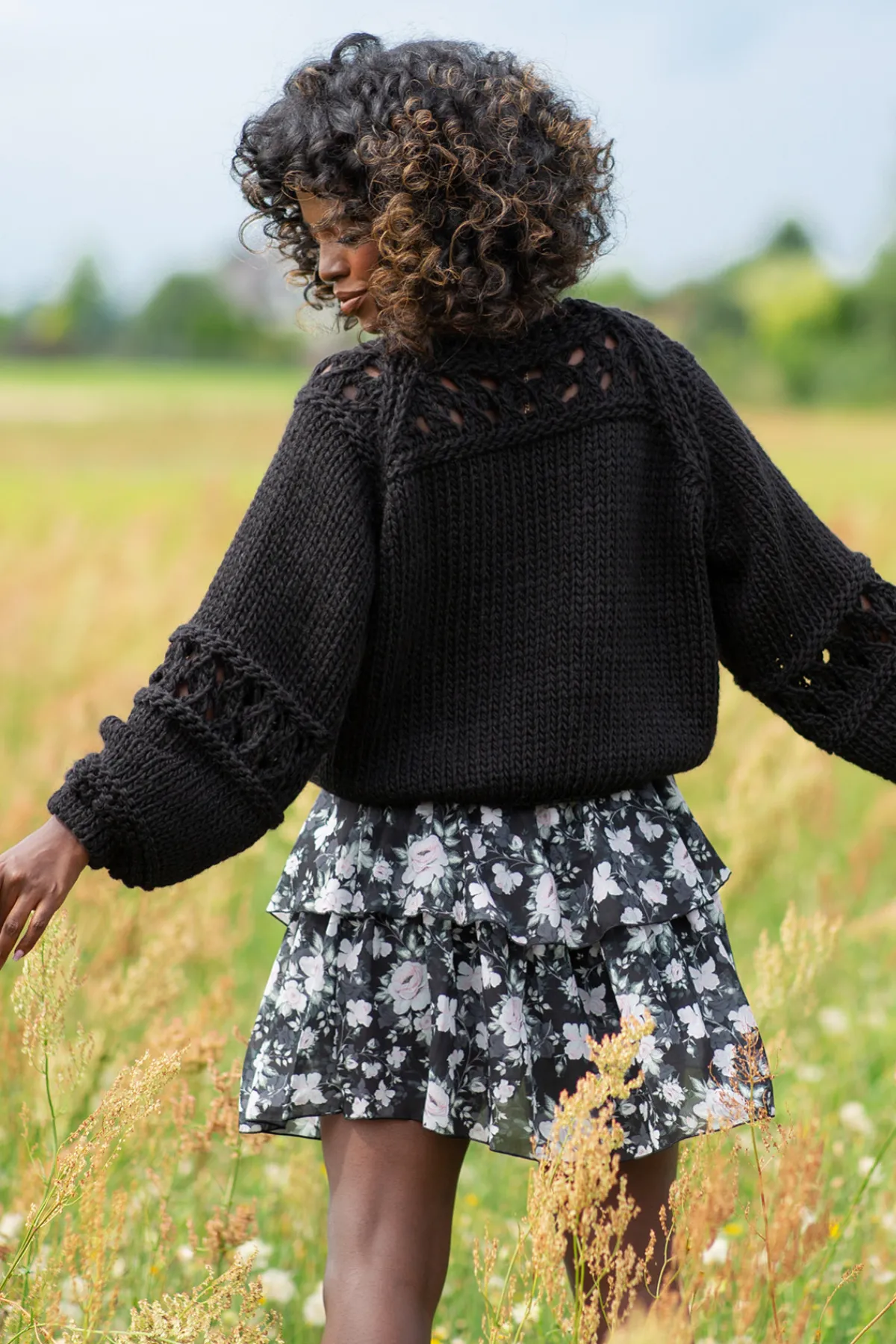 Swetry Na Jesień I Zimę | Ciepłe Swetry>Fobya Sweter z ażurem o grubszym splocie Chunky Knit F1260 czarny