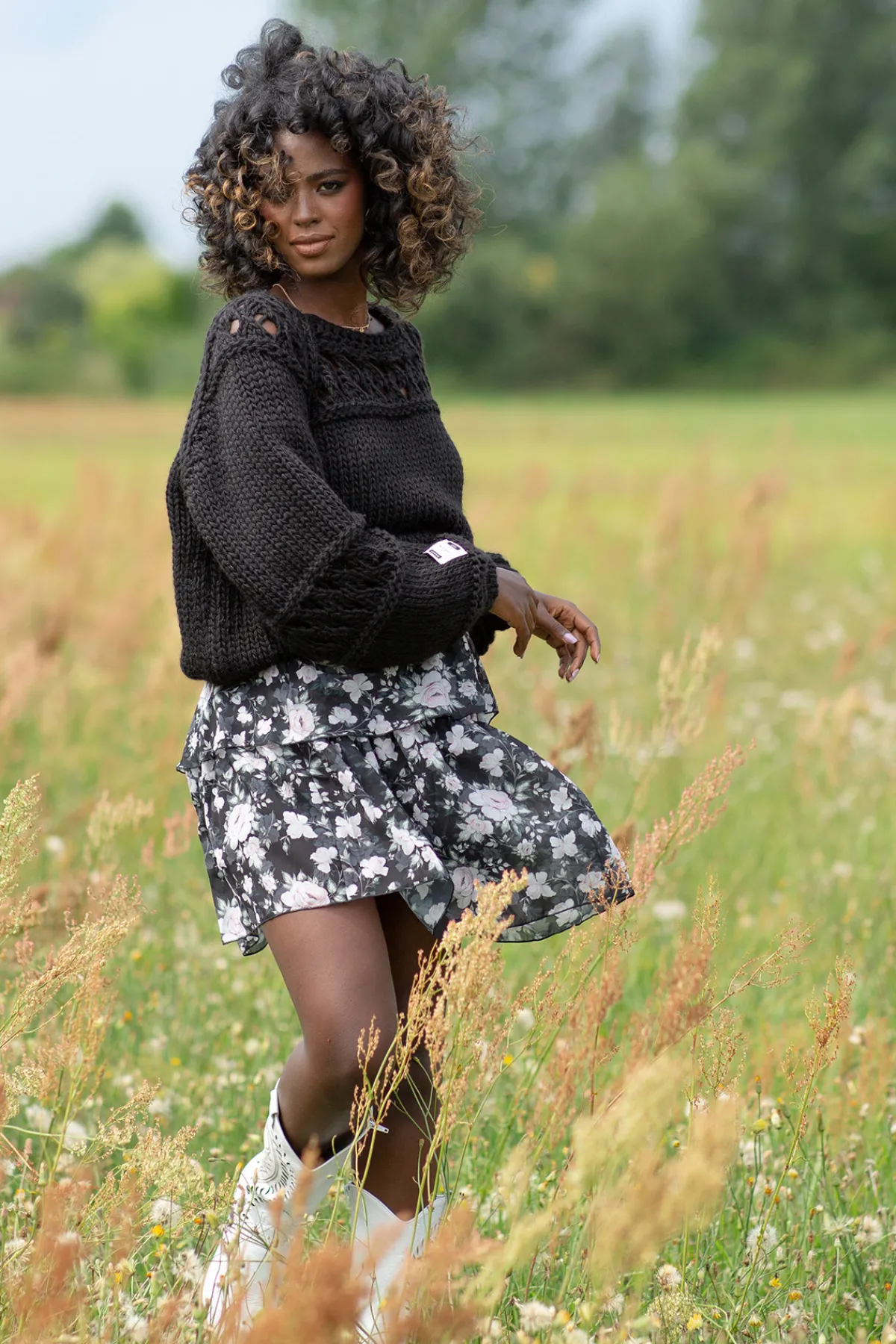 Swetry Na Jesień I Zimę | Ciepłe Swetry>Fobya Sweter z ażurem o grubszym splocie Chunky Knit F1260 czarny