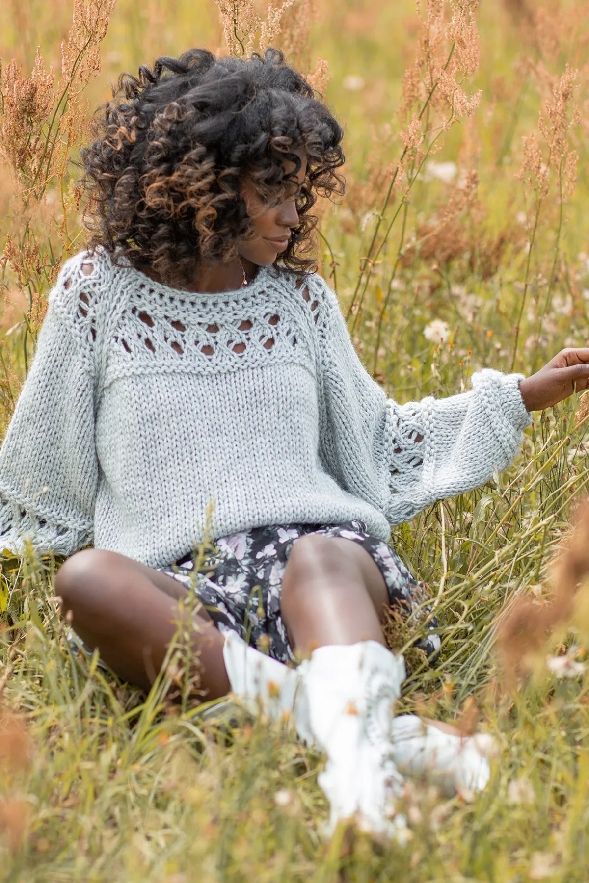 Swetry Na Jesień I Zimę | Ciepłe Swetry>Fobya Sweter z ażurem o grubszym splocie Chunky Knit F1260 szary