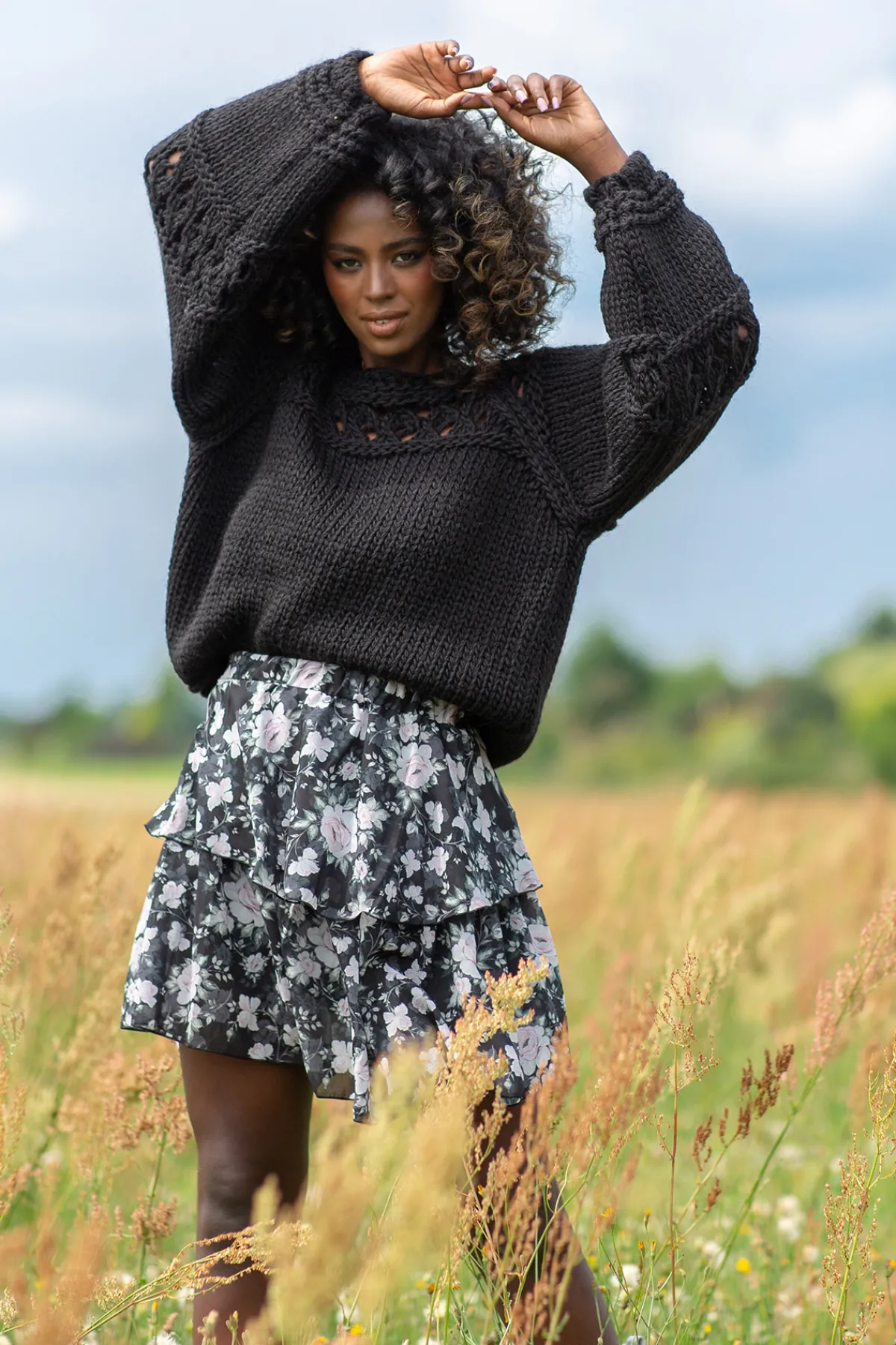 Swetry Na Jesień I Zimę | Ciepłe Swetry>Fobya Sweter z ażurem o grubszym splocie Chunky Knit F1260 czarny