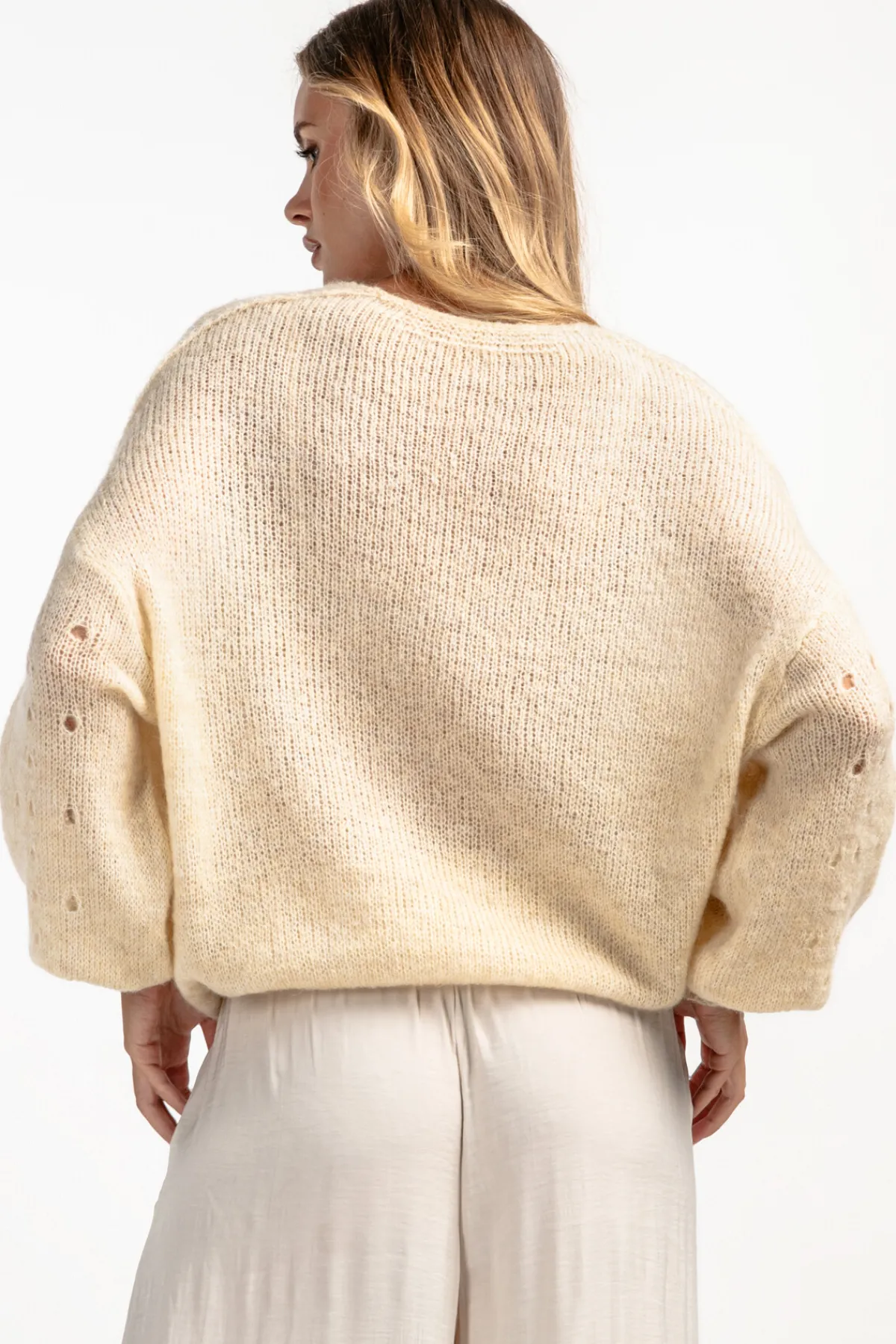 Swetry Eleganckie | Swetry We Wzór>Fobya Sweter z wełny z dekoltem w serek F1896 beżowy