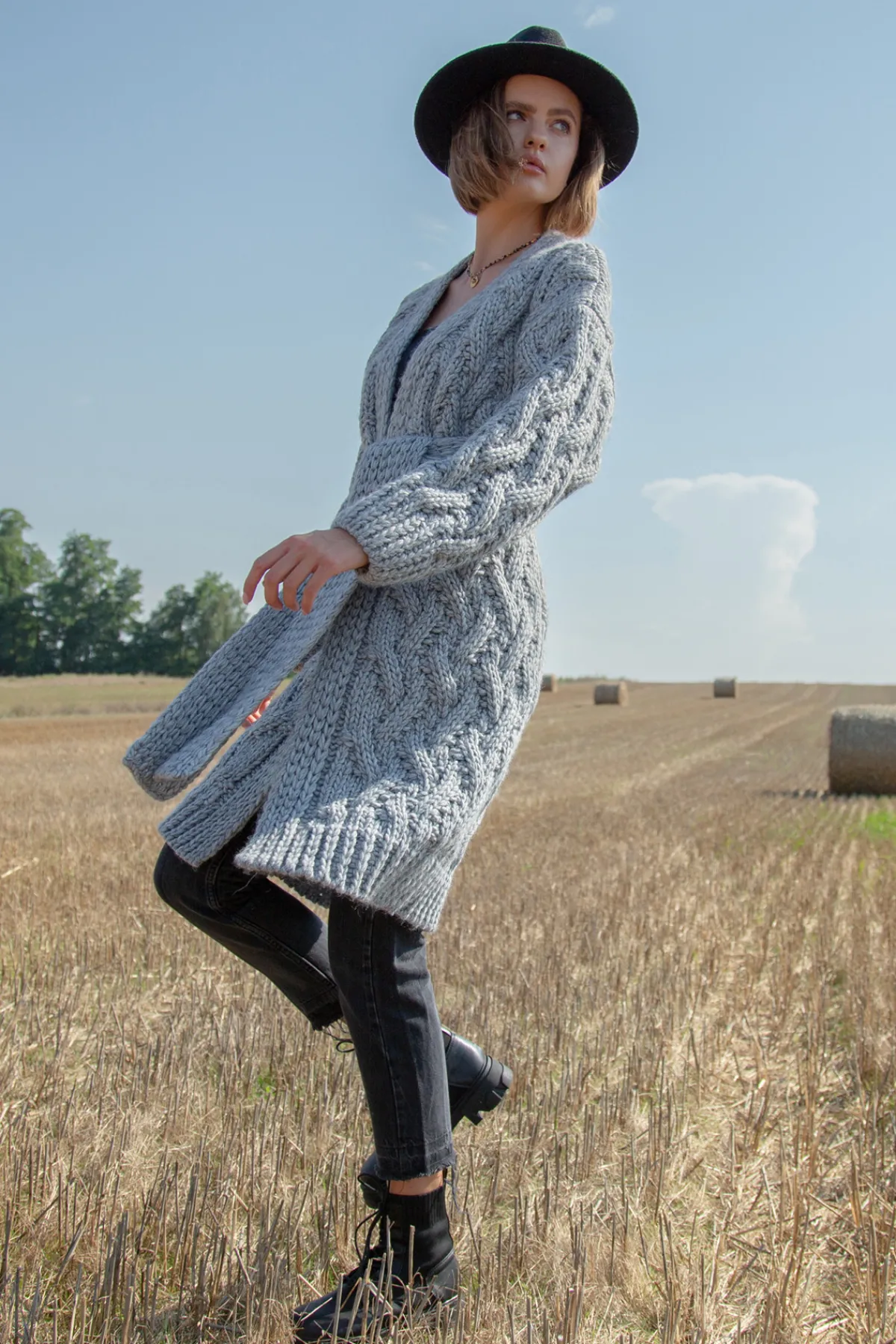 Kardigany Na Jesień I Zimę | Kardigany Z Paskiem>Fobya Wełniany kardigan o grubym splocie Chunky Knit F1480 szary