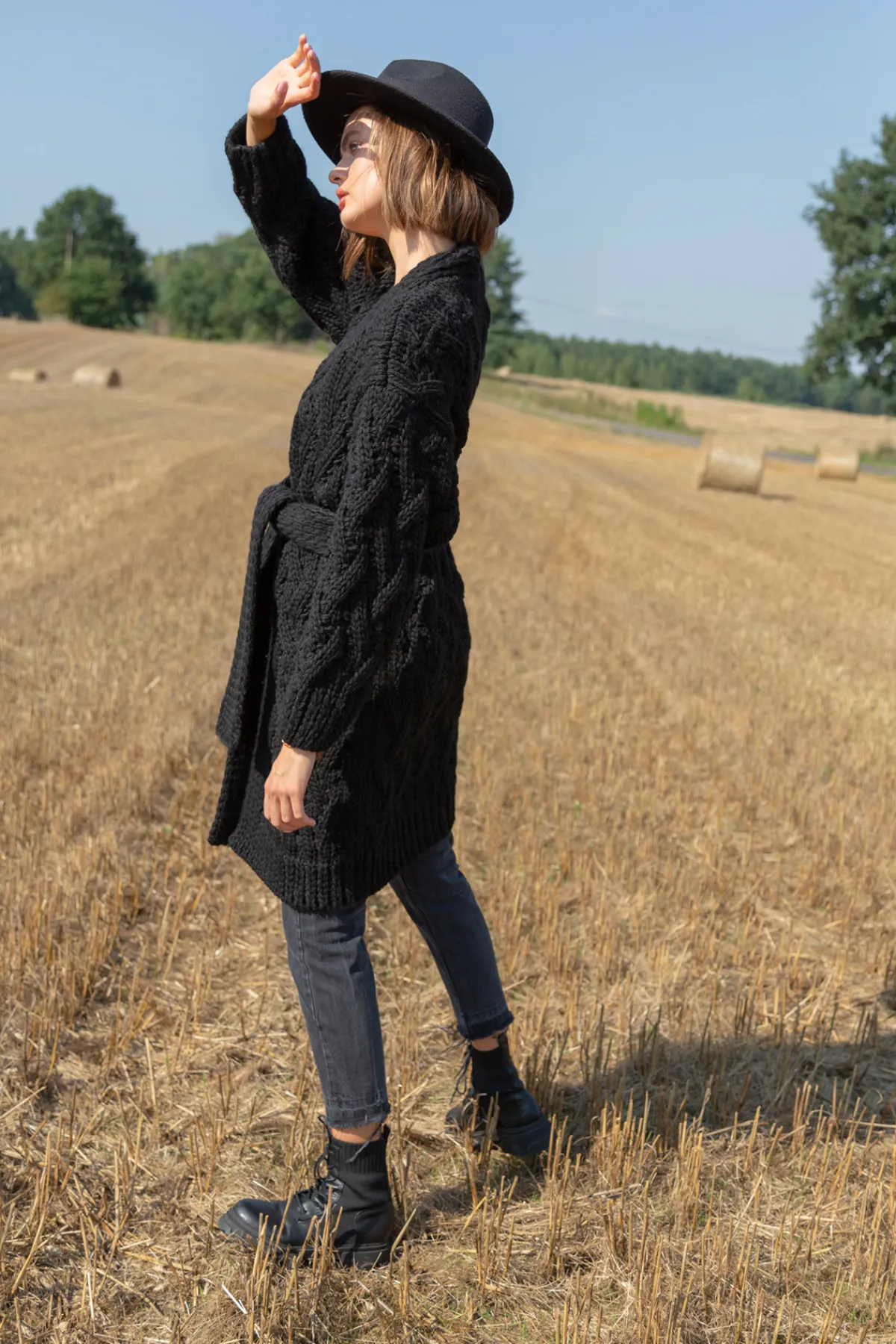 Kardigany Na Jesień I Zimę | Kardigany Z Paskiem>Fobya Wełniany kardigan o grubym splocie Chunky Knit F1480 czarny