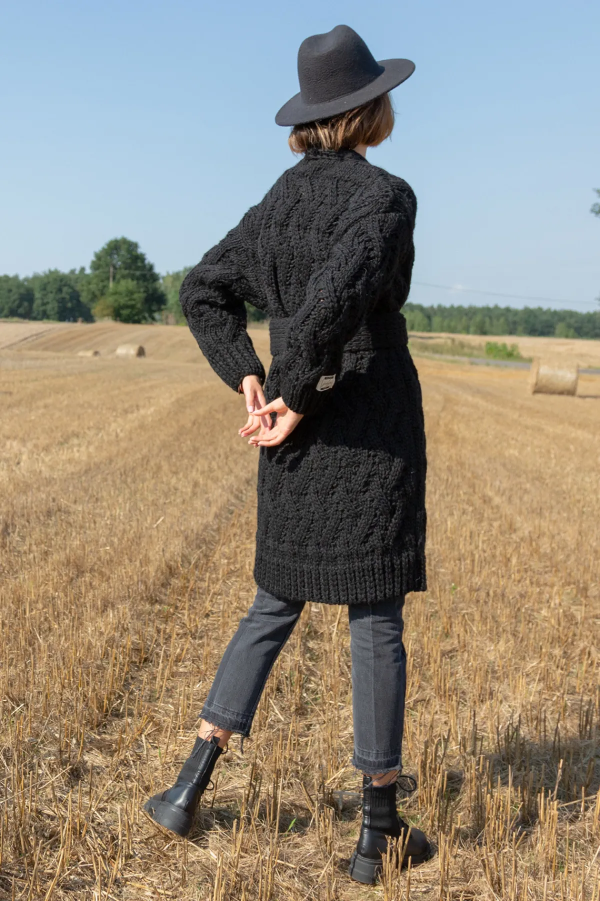 Kardigany Na Jesień I Zimę | Kardigany Z Paskiem>Fobya Wełniany kardigan o grubym splocie Chunky Knit F1480 czarny