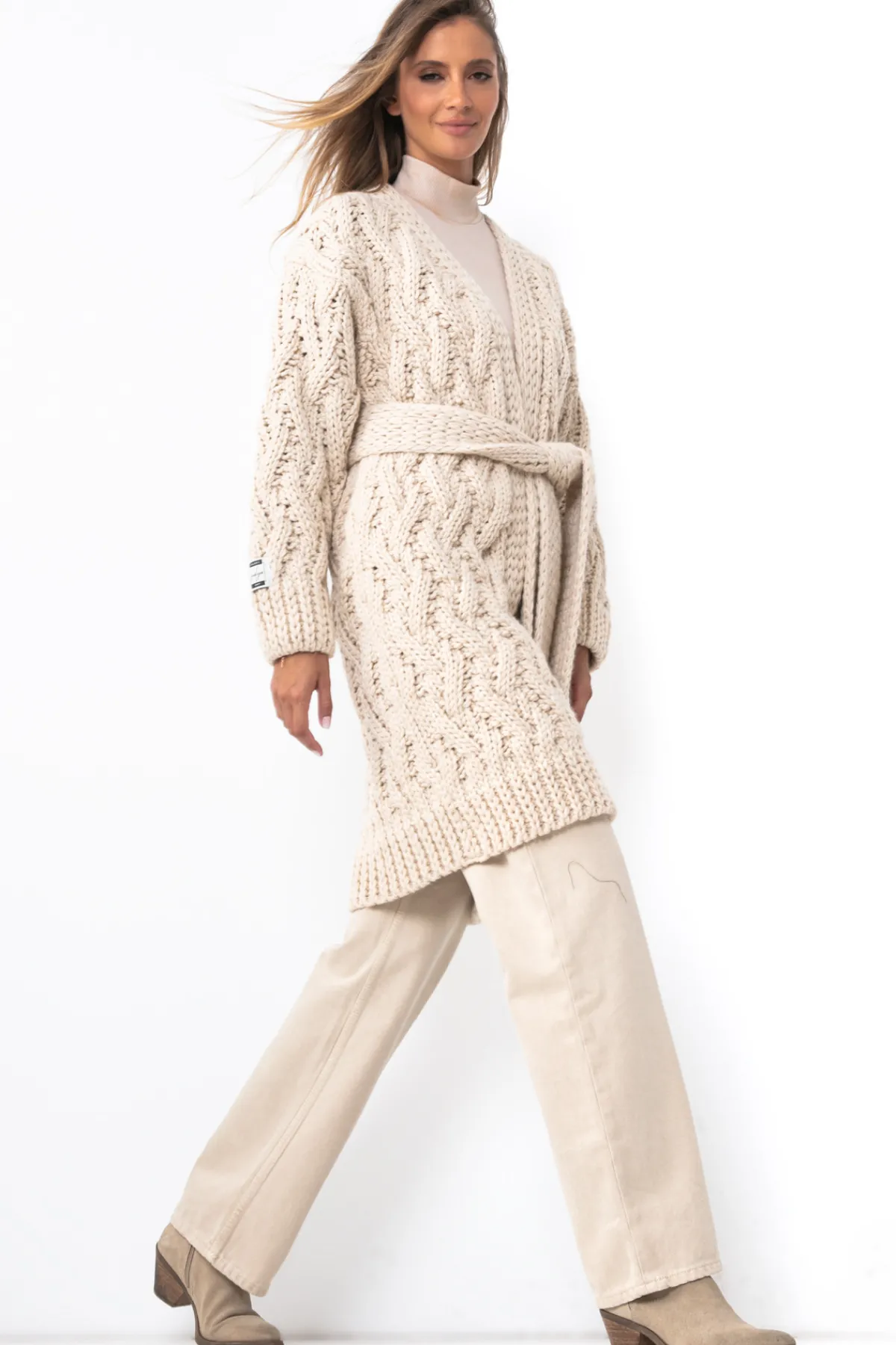 Kardigany Na Jesień I Zimę | Kardigany Z Paskiem>Fobya Wełniany kardigan o grubym splocie Chunky Knit F1480 beżowy