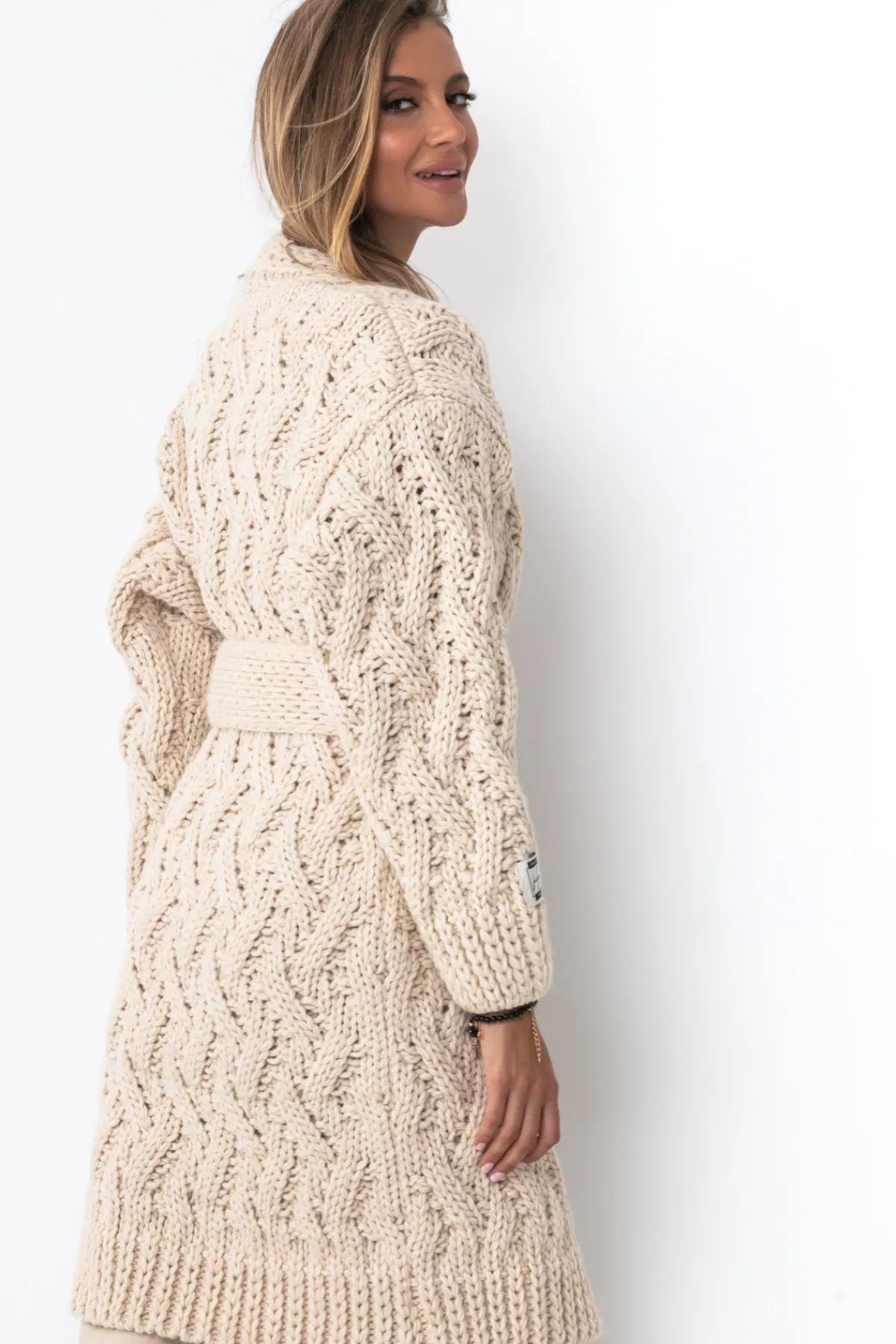 Kardigany Na Jesień I Zimę | Kardigany Z Paskiem>Fobya Wełniany kardigan o grubym splocie Chunky Knit F1480 beżowy