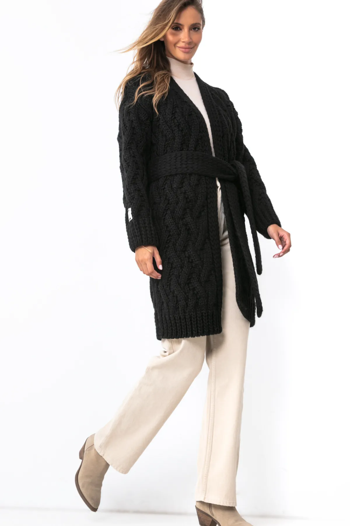 Kardigany Na Jesień I Zimę | Kardigany Z Paskiem>Fobya Wełniany kardigan o grubym splocie Chunky Knit F1480 czarny